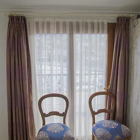 Uzum Iskelesi Butik